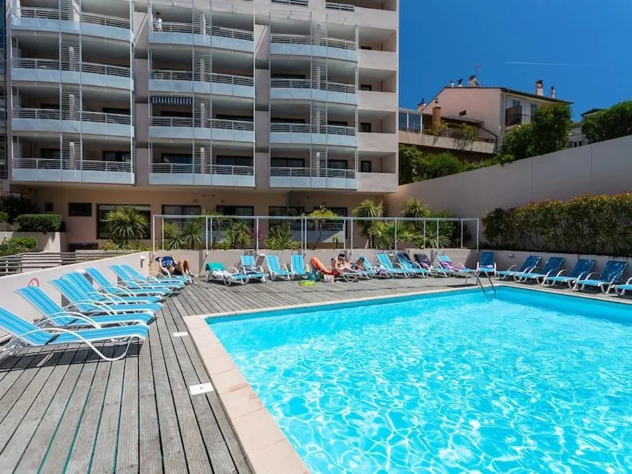 Image of 2 pièces avec piscine, 150 m de la plage.