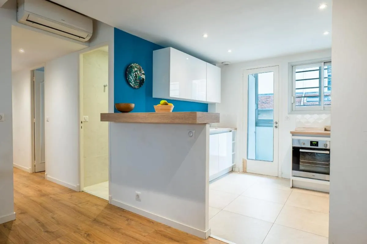 Image 5 of 3-Br Apartment Steps from Palais des Festivals