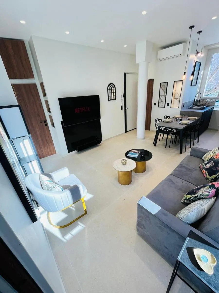 Image 1 of 3 pièces en cœur de cannes