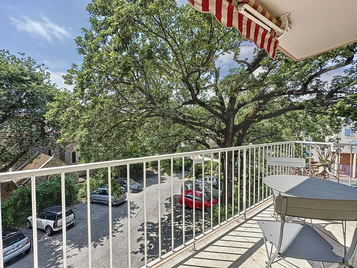 Image 5 of 63m2 Grande Terrasse, Climatisation & Parking, 2BR