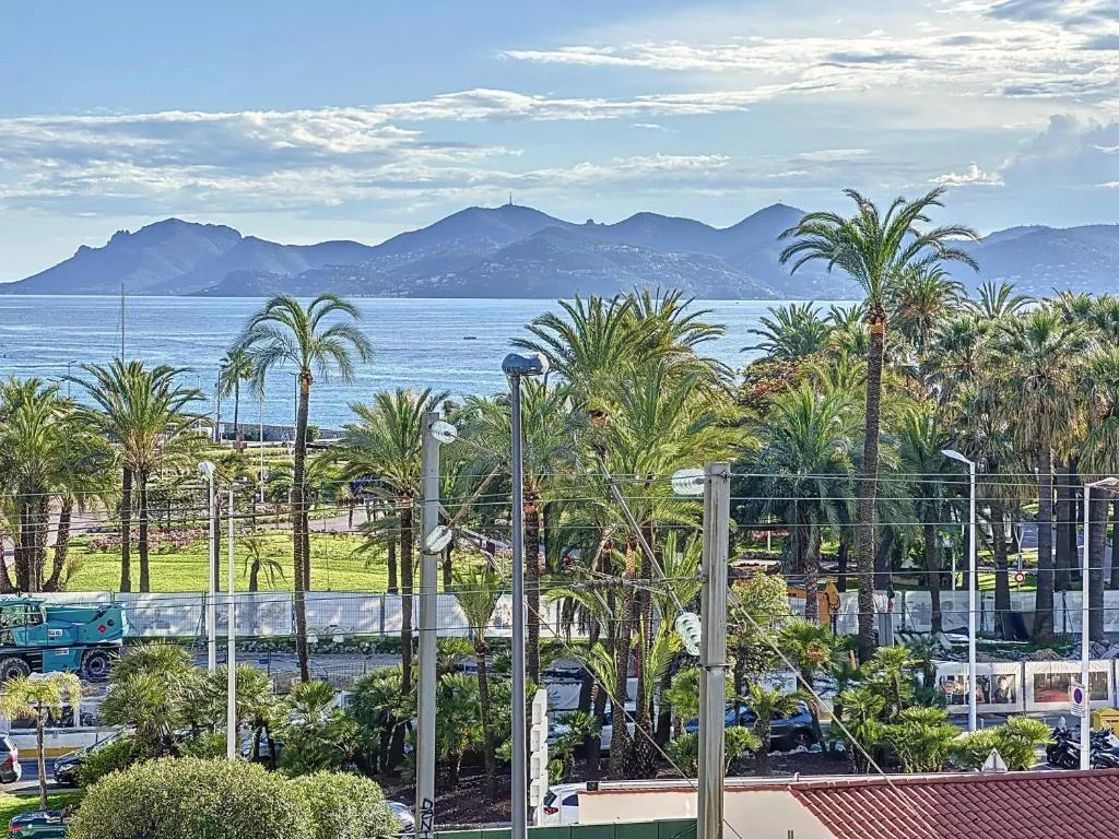Image of 78m2 Terrasse vue mer à 50m de la Croisette