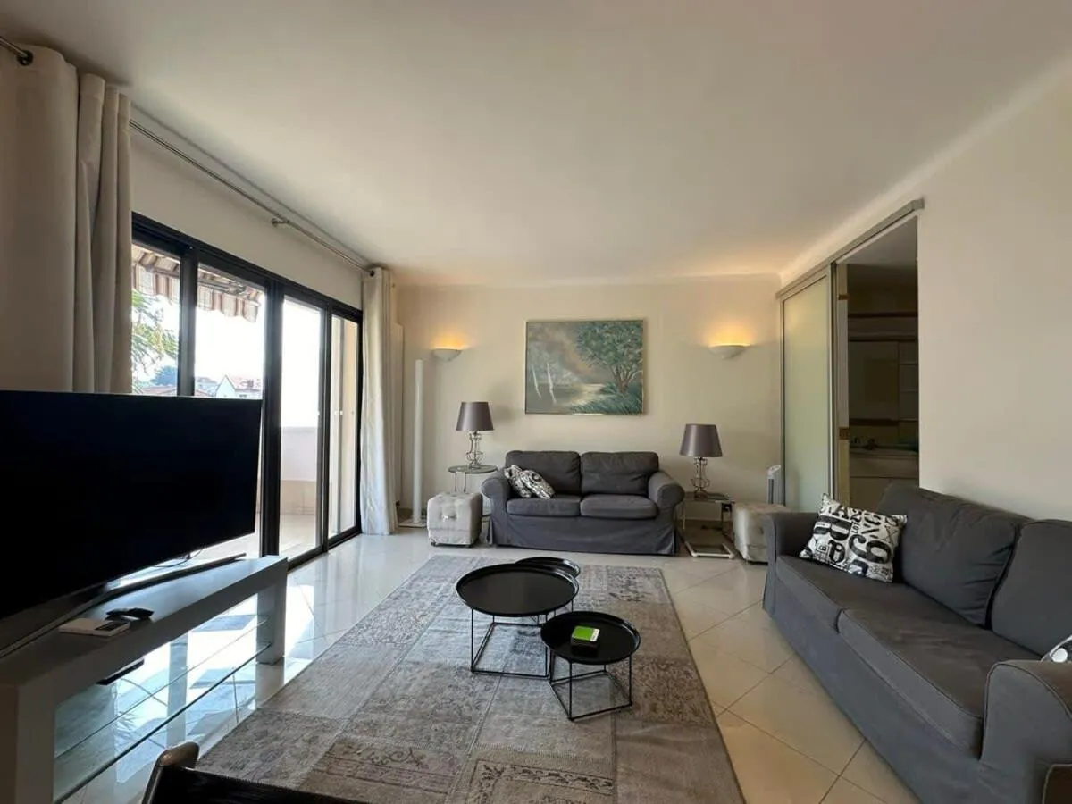Image 4 of A003-Magnifique appartement proche du centre de Cannes