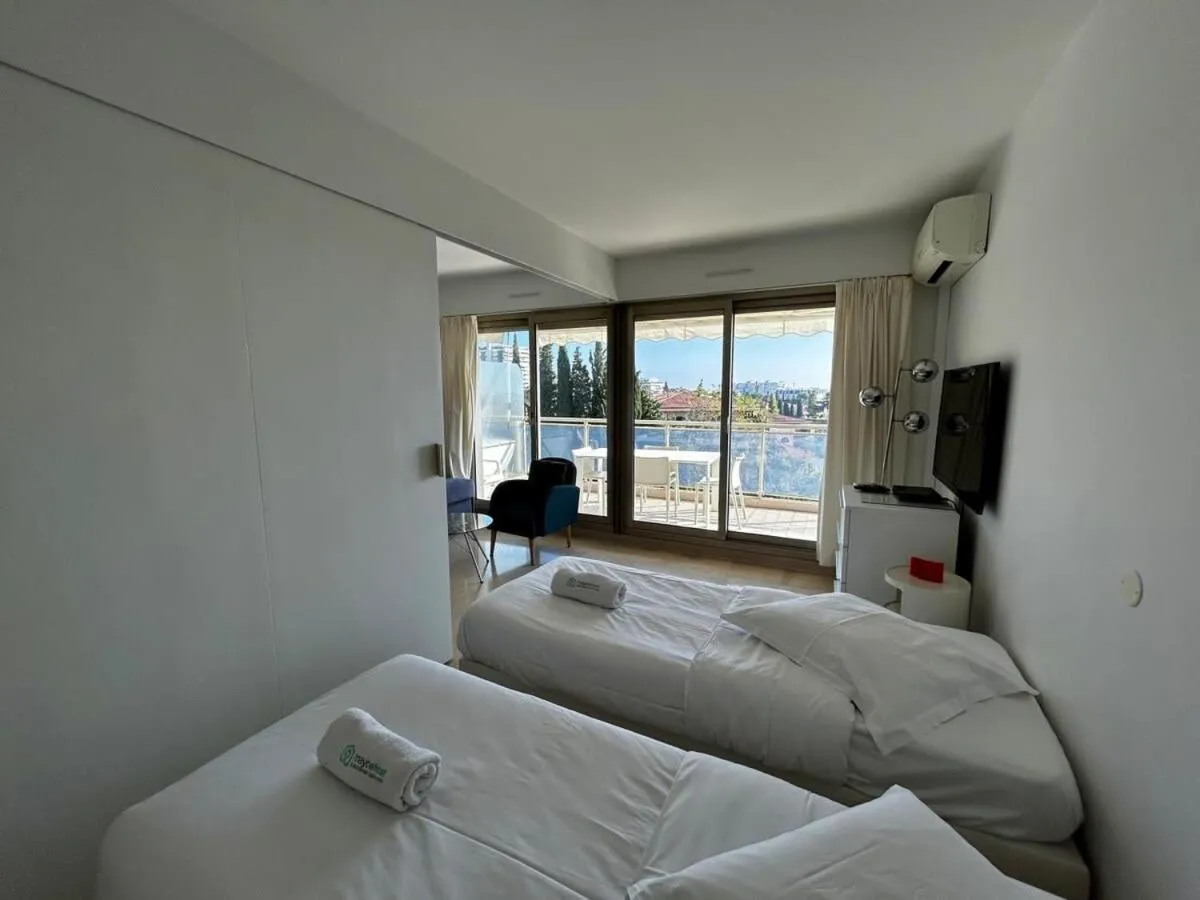 Image 1 of A018-Large studio with sea view swimming pool garage