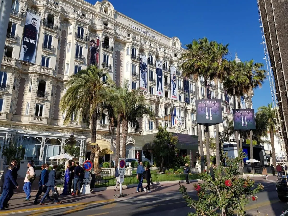 Image 6 of A069-Apt in residence with pool and sea view – Cannes