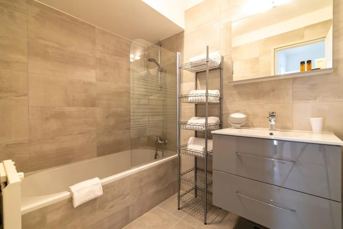 Image 2 of A083 – Modern & Bright apt – Cannes center