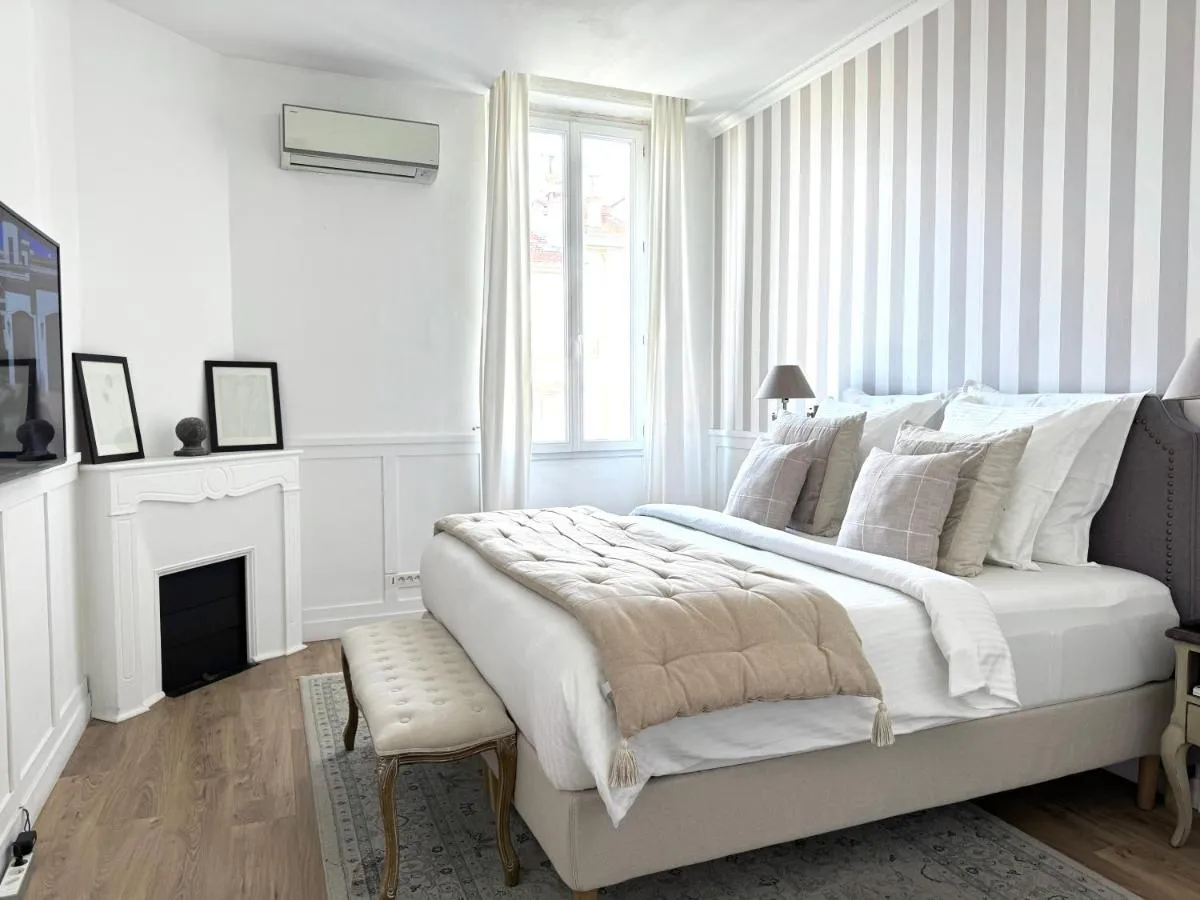 Image 6 of A 2 pas de la croisette