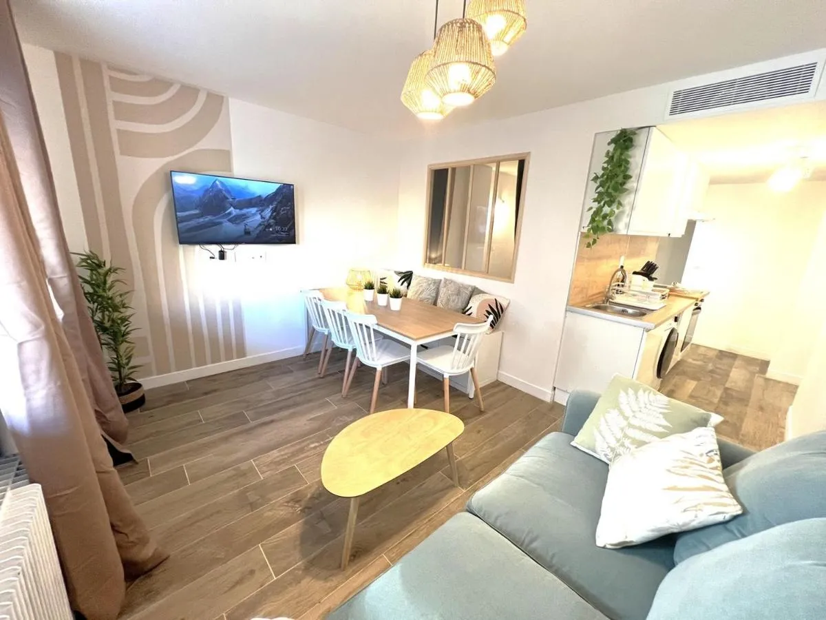 Image 4 of A quelques minutes de la Croisette – 8 pers