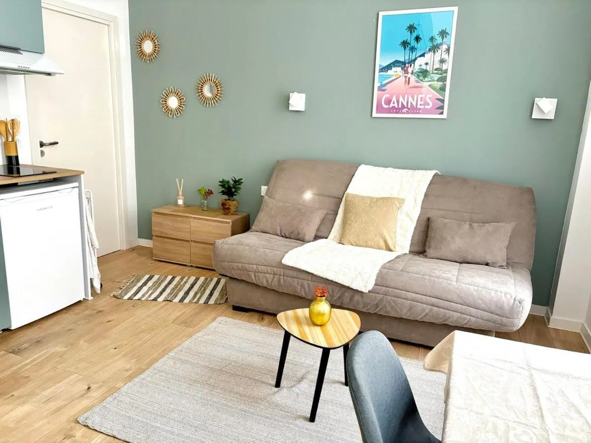 Image 2 of Adorable studio cannes center