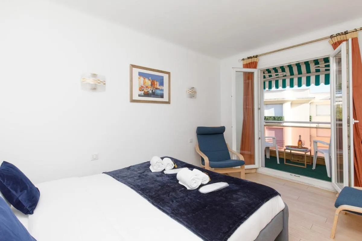 Image 5 of Alexandra YourHostHelper