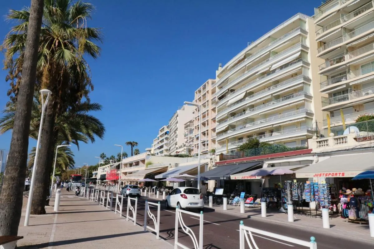 Image 5 of Amazing sea view 2 bedroom beach front 303