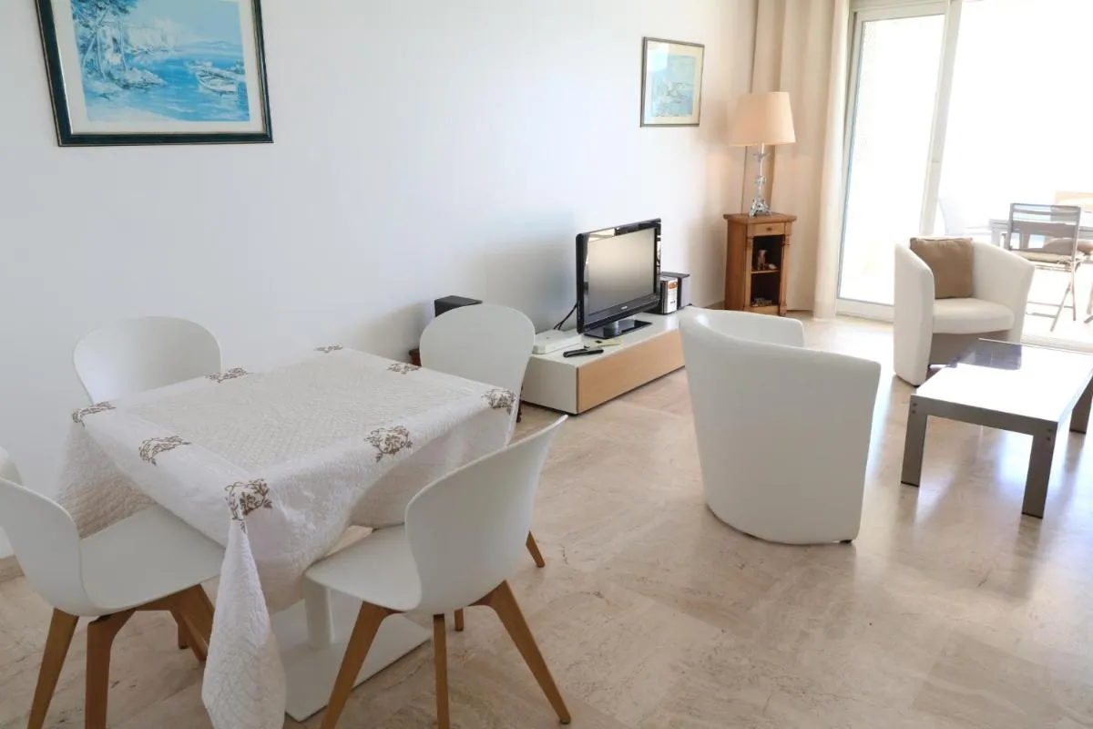 Image 4 of Amazing sea view 2 bedroom beach front 303