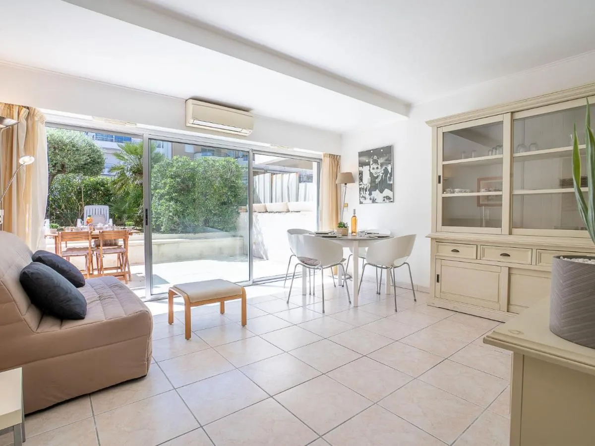 Image 5 of Apartment Cannes Bay-1 by Interhome