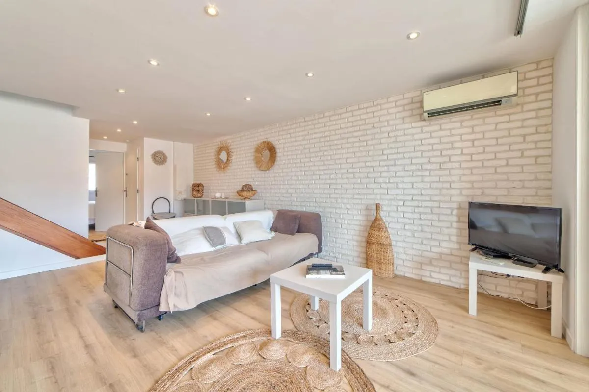 Image 2 of Apartment Felix Superb apartment with terace and sea view