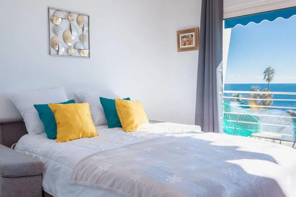 Image 5 of Apartment With Panoramic Sea View, Walk To The Beach – Maréchal Juin by Halldis