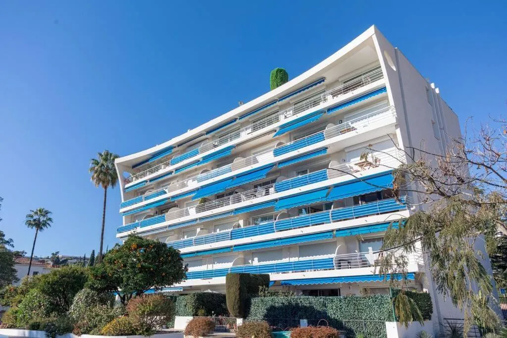 Image 4 of Apartment With Panoramic Sea View, Walk To The Beach – Maréchal Juin by Halldis