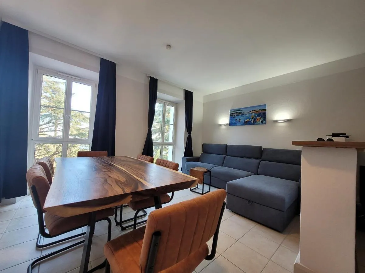 Image 4 of Appartement 3P dans Maison Bourgeoise – 6 personnes – Vue Mer – Parking