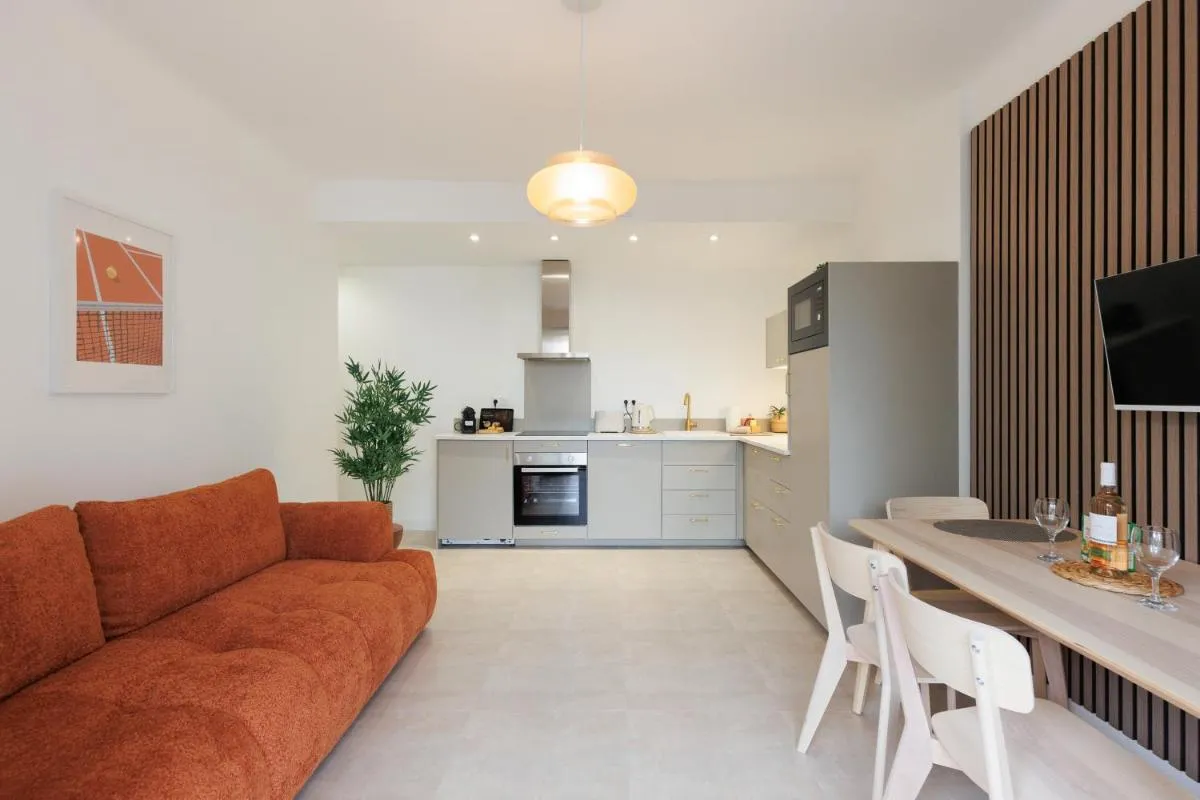 Image 3 of Appartement 4 personnes situé à 2 pas de la Croisette et des plages