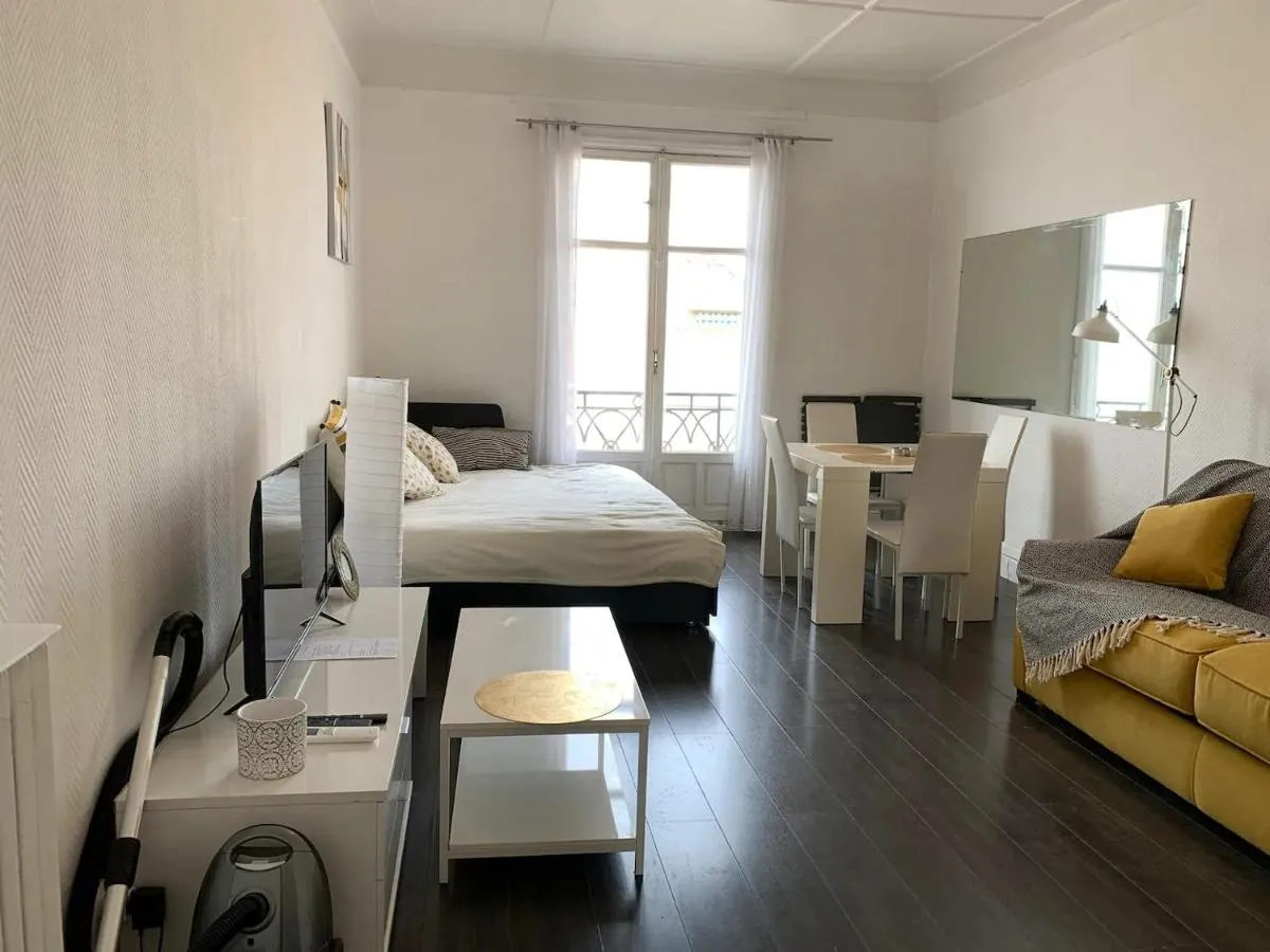 Image 1 of Appartement Miramar Cannes Croisette