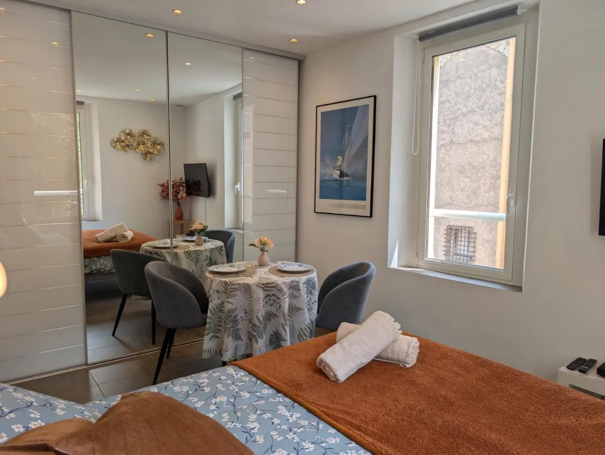 Image 5 of Appartement – Cannes vieille ville – Le Suquet