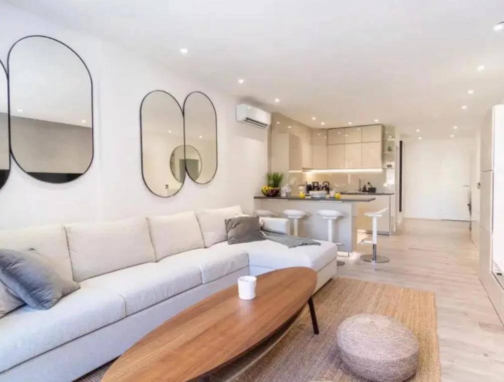 Image of Appartement luxueux 110m collé au prestigieux hôtel le MARTINEZ