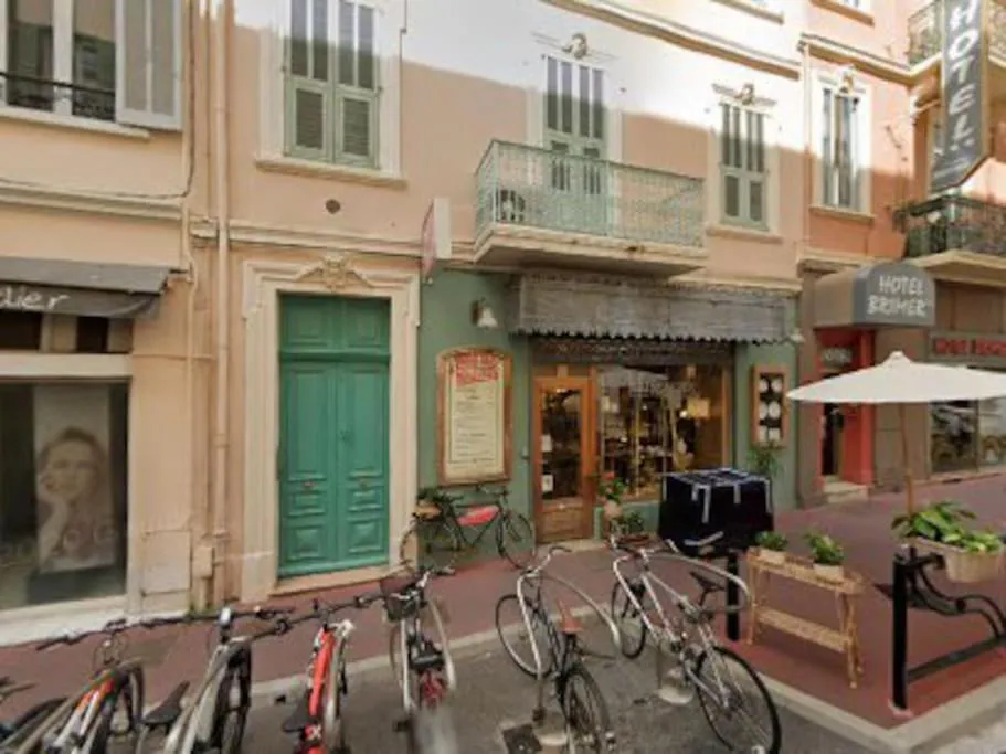 Image 2 of Aufenthalt im Herzen von Cannes