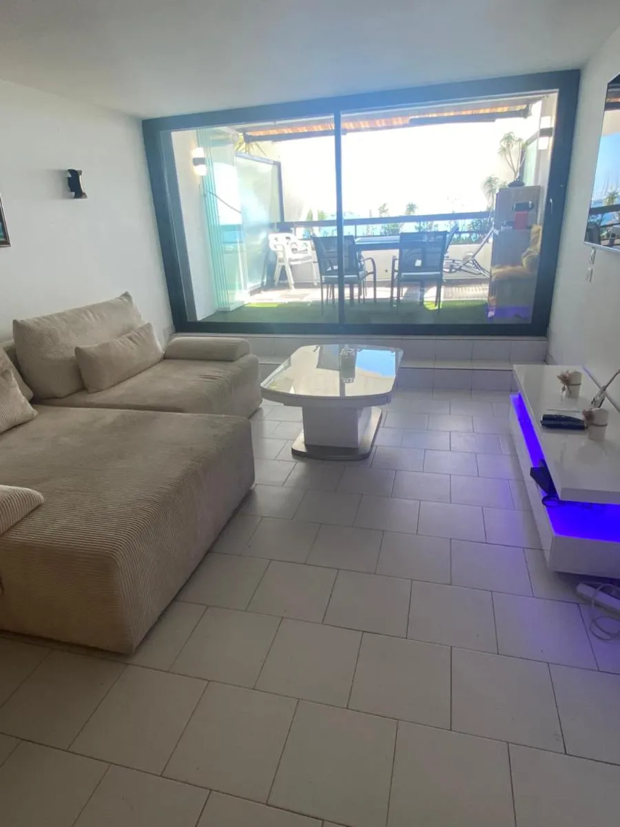 Image 6 of Aux terrasses de la mer