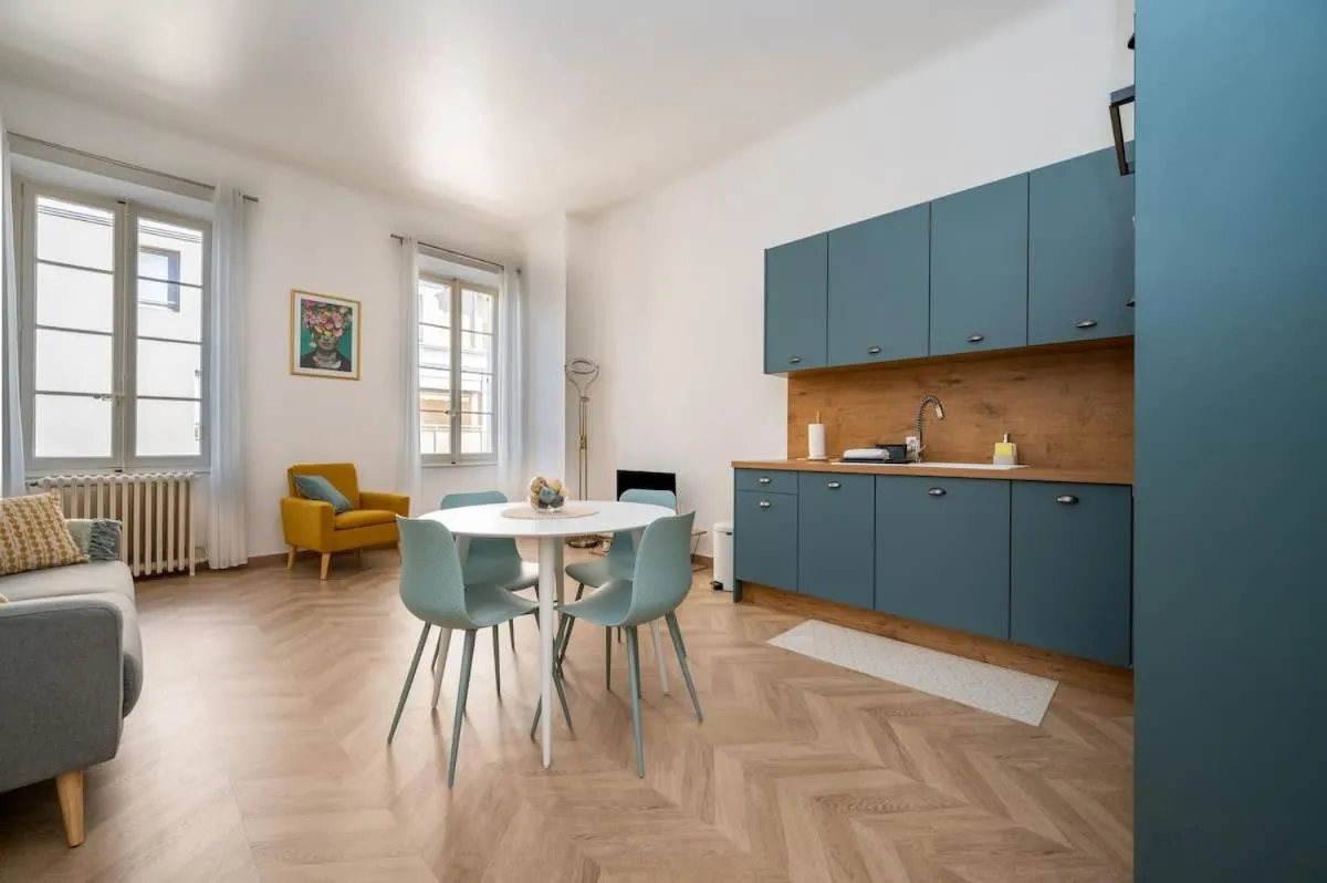 Image 6 of B027-Nice renovated apt near downtown – Cannes