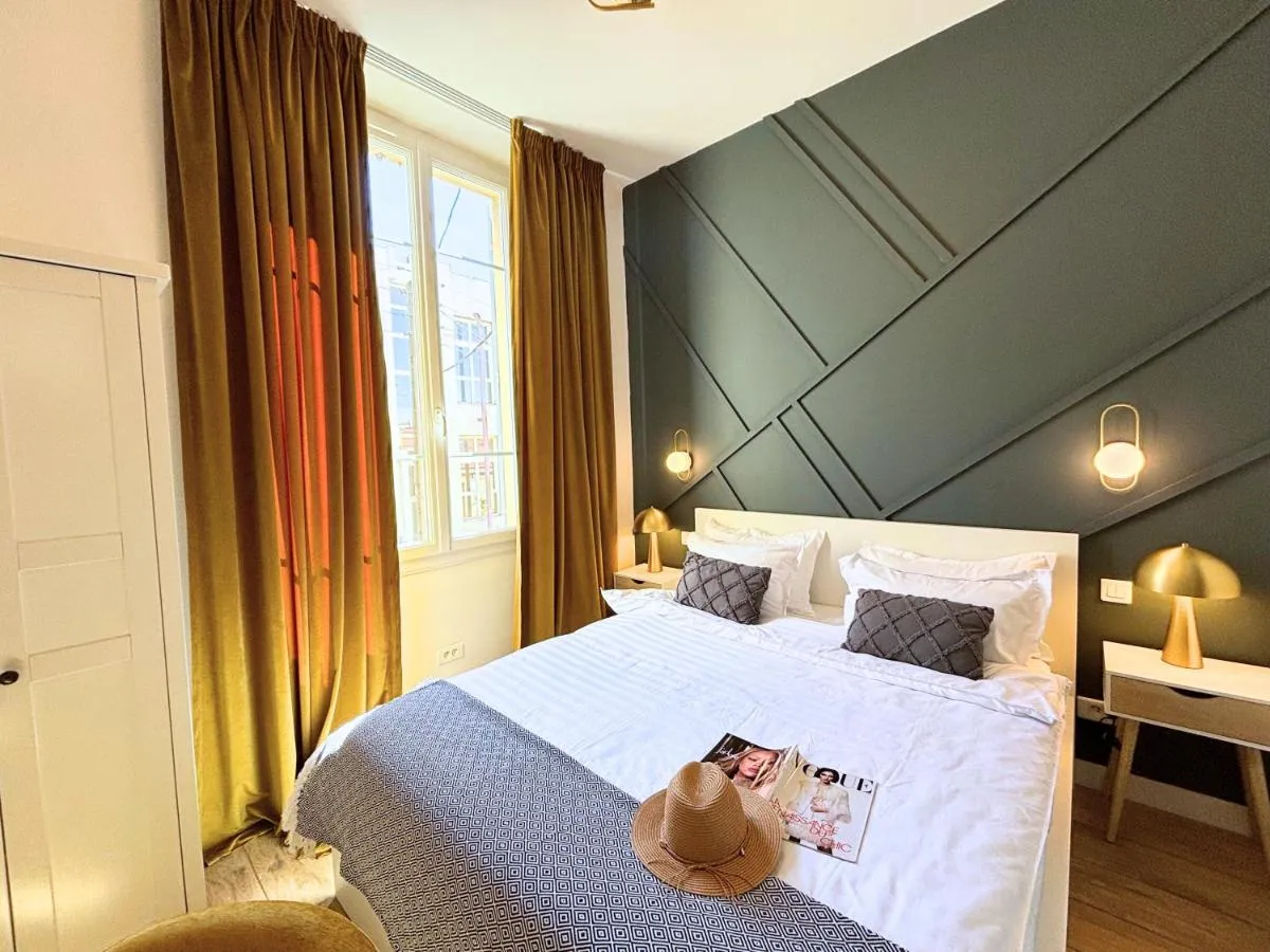 Image 6 of Beautiful 4 beds & 4 baths, 10min from Palais, 4 stars residence