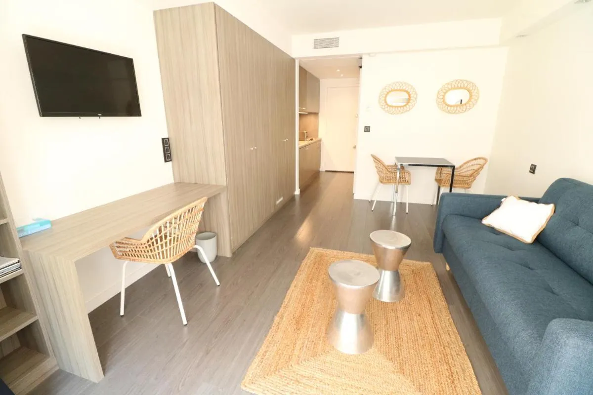 Image 3 of Beautiful studio at the Grand Hotel Residence with sunny balcony 138