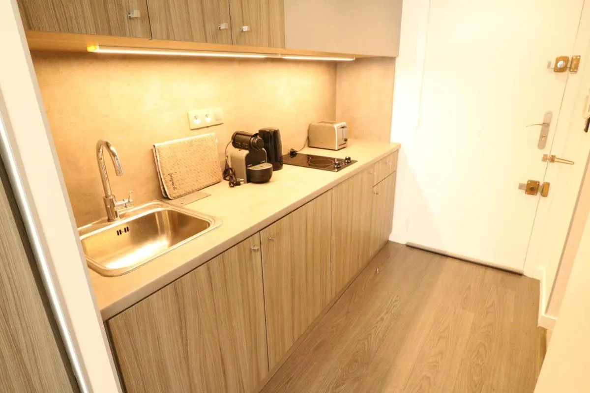 Image 2 of Beautiful studio at the Grand Hotel Residence with sunny balcony 138