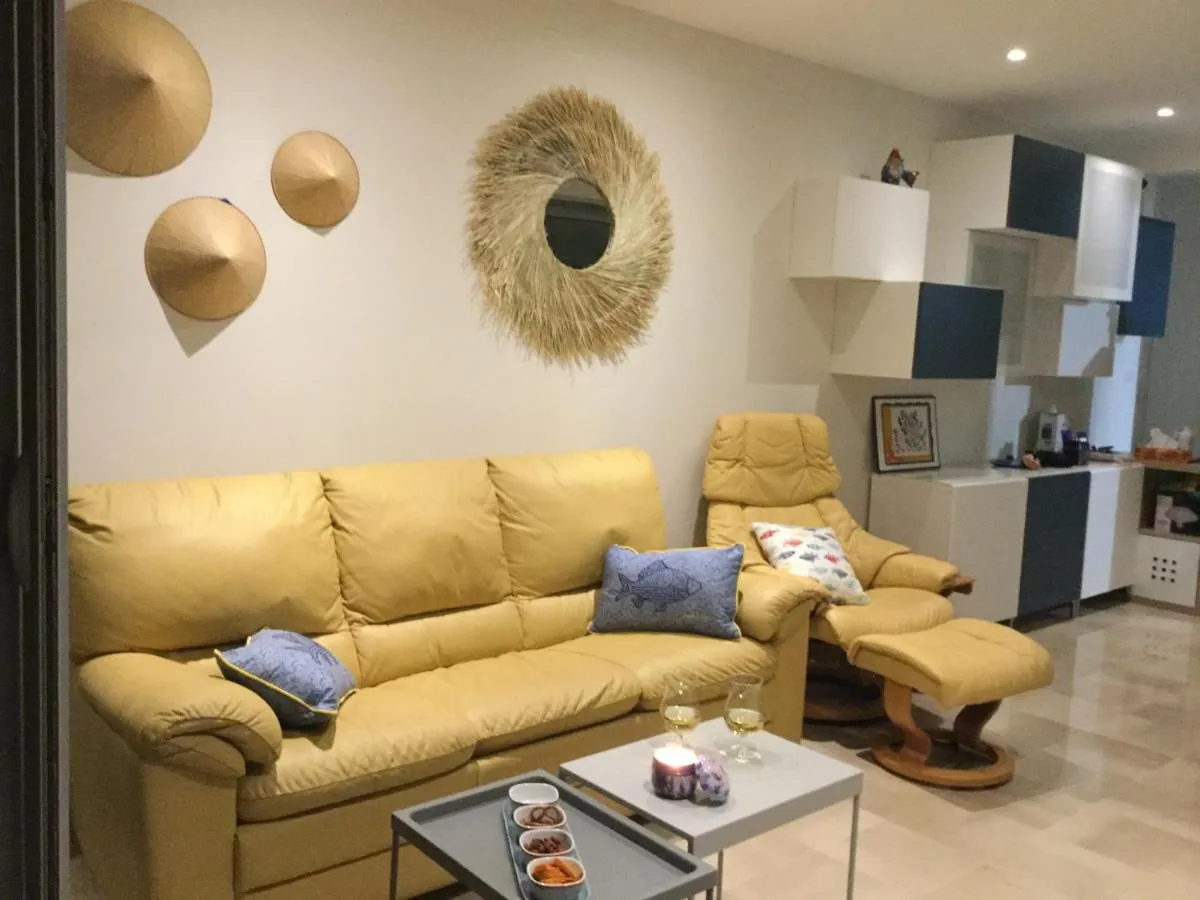 Image 3 of Bord de mer – Cannes la Bocca