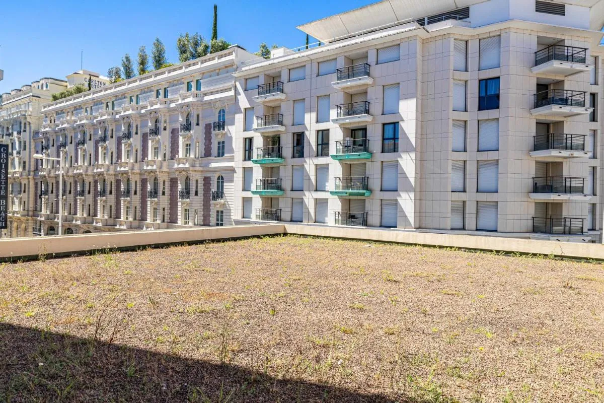 Image 2 of Bright apartment near the Croisette – Cannes