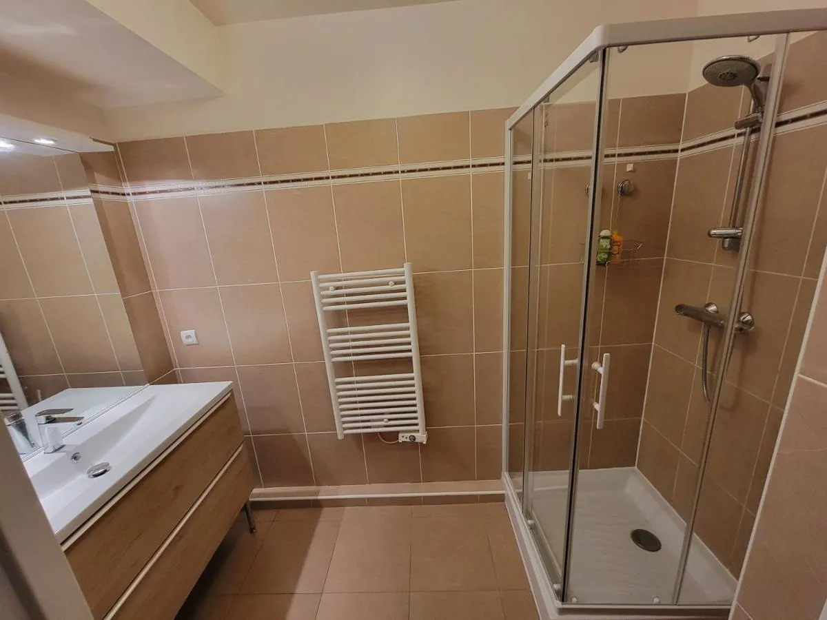 Image 2 of Bristol Park – parking – 5mn walk from Palais des Festivals