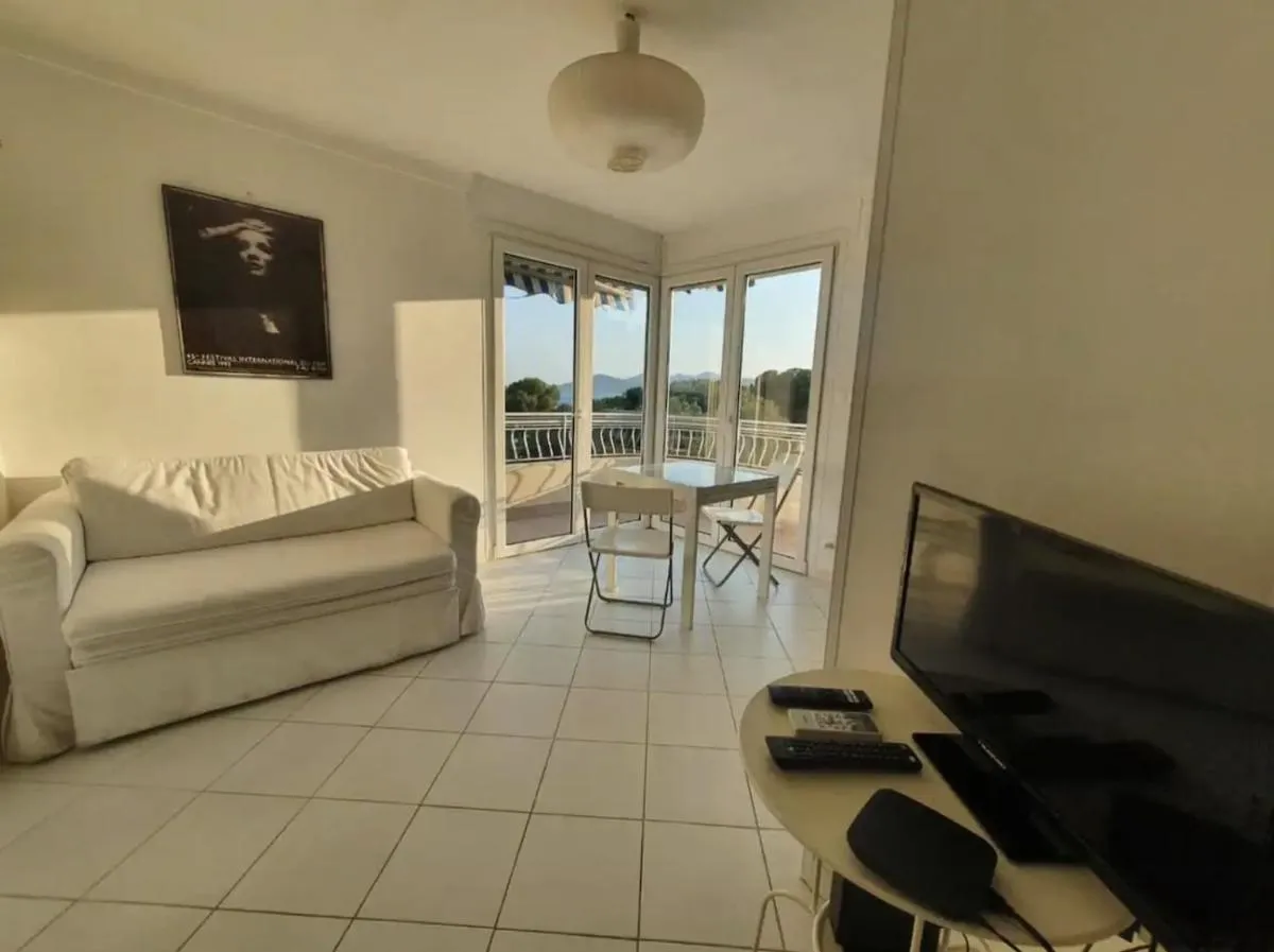 Image 1 of C060-Bel Appartement avec Vue Mer – Picaud