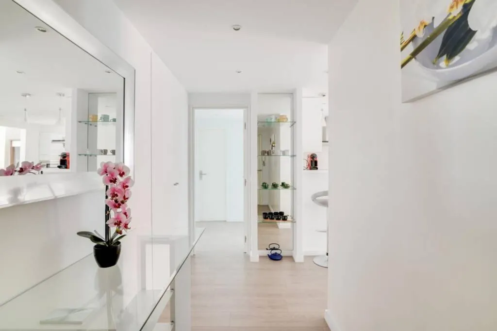 Image 2 of C066-Luxurious apartment with sea view – Cannes