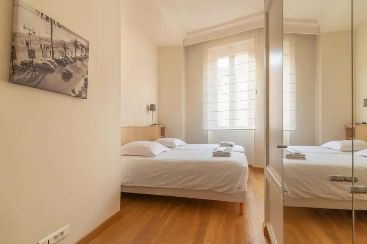 Image 1 of C096-Apt overlooking the Old Port the view is magical