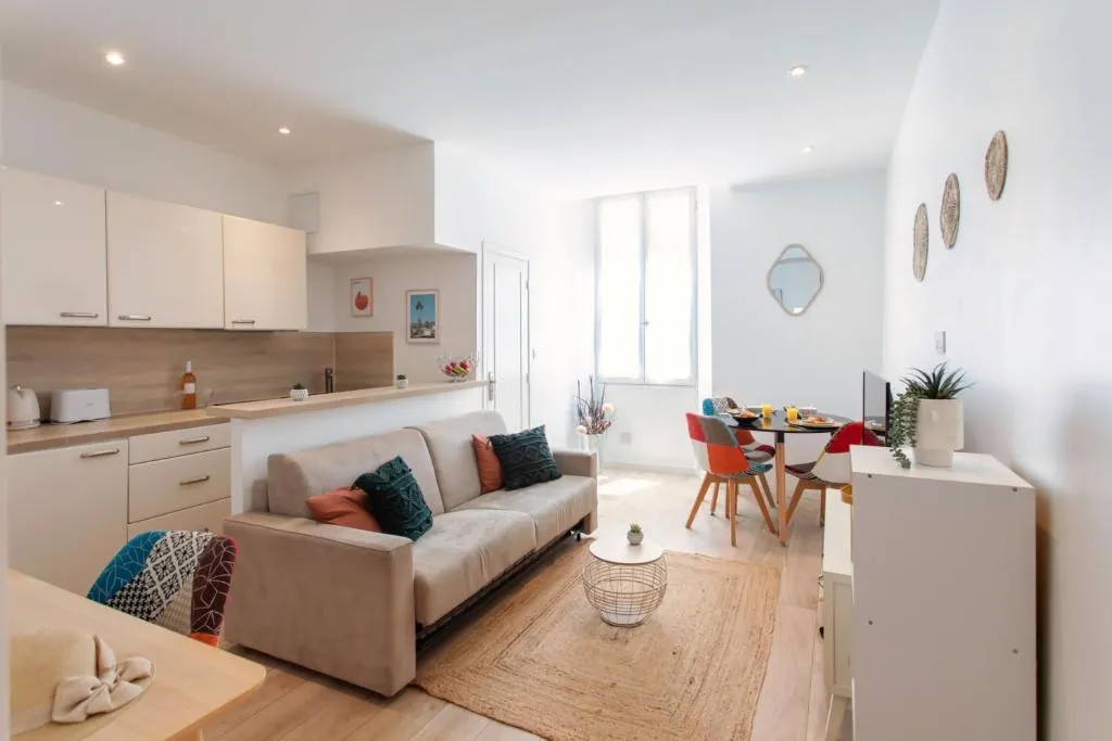 Image of C11 – 1 BDR Rue Meynadier 5min Palais Festivals & Sea – AC