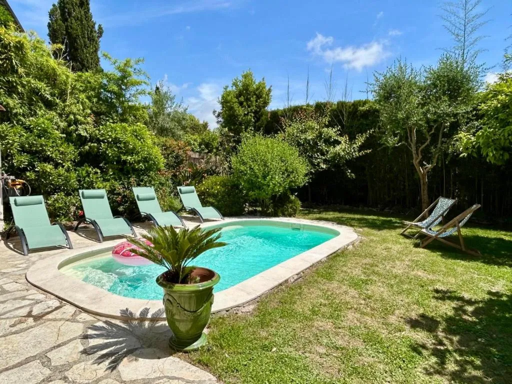 Image of C8 – Lovely House Cannes 4 BDR – Pool, AC, Garage & Wifi