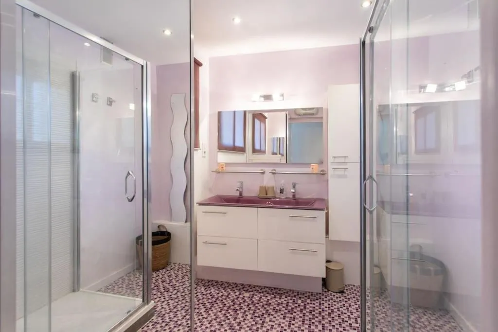 Image 2 of C9 – 2 BDR 10 min Palais Festivals & Sea – AC, Parking & Balcony