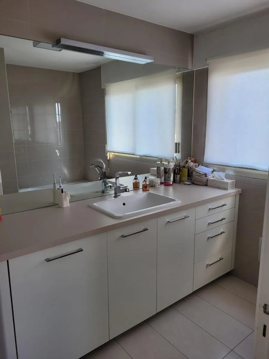 Image 4 of CANNES Superbe appartement vue mer panoramique