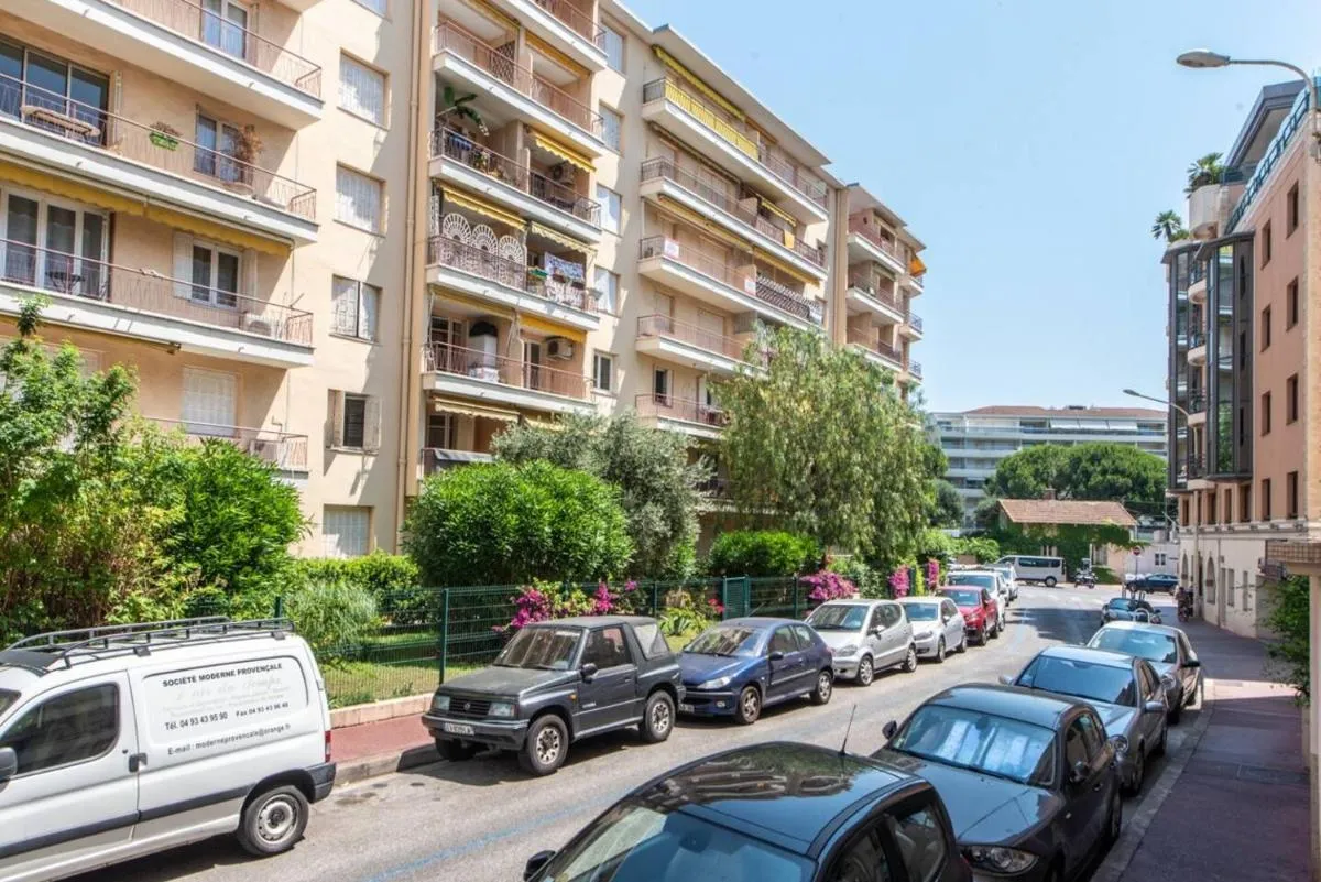 Image 4 of Cannes Branly :2BDR Apartment