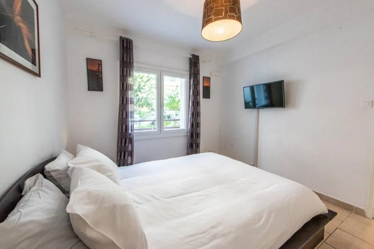 Image 5 of Cannes Branly :2BDR Apartment