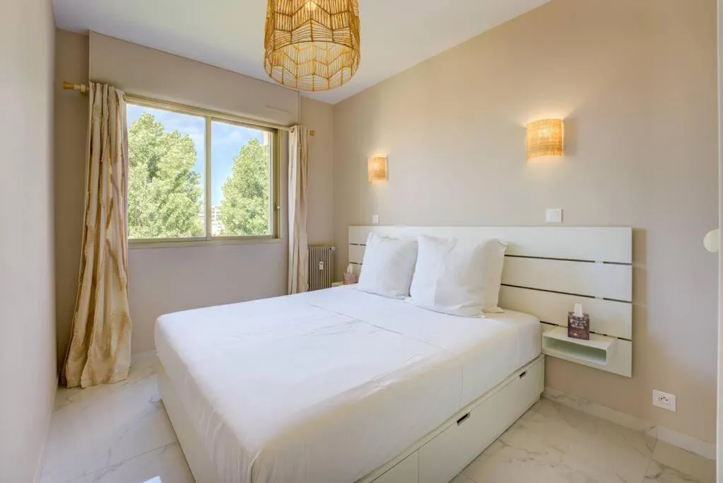 Image 1 of Cannes Californie Beautiful Apt with Sea View