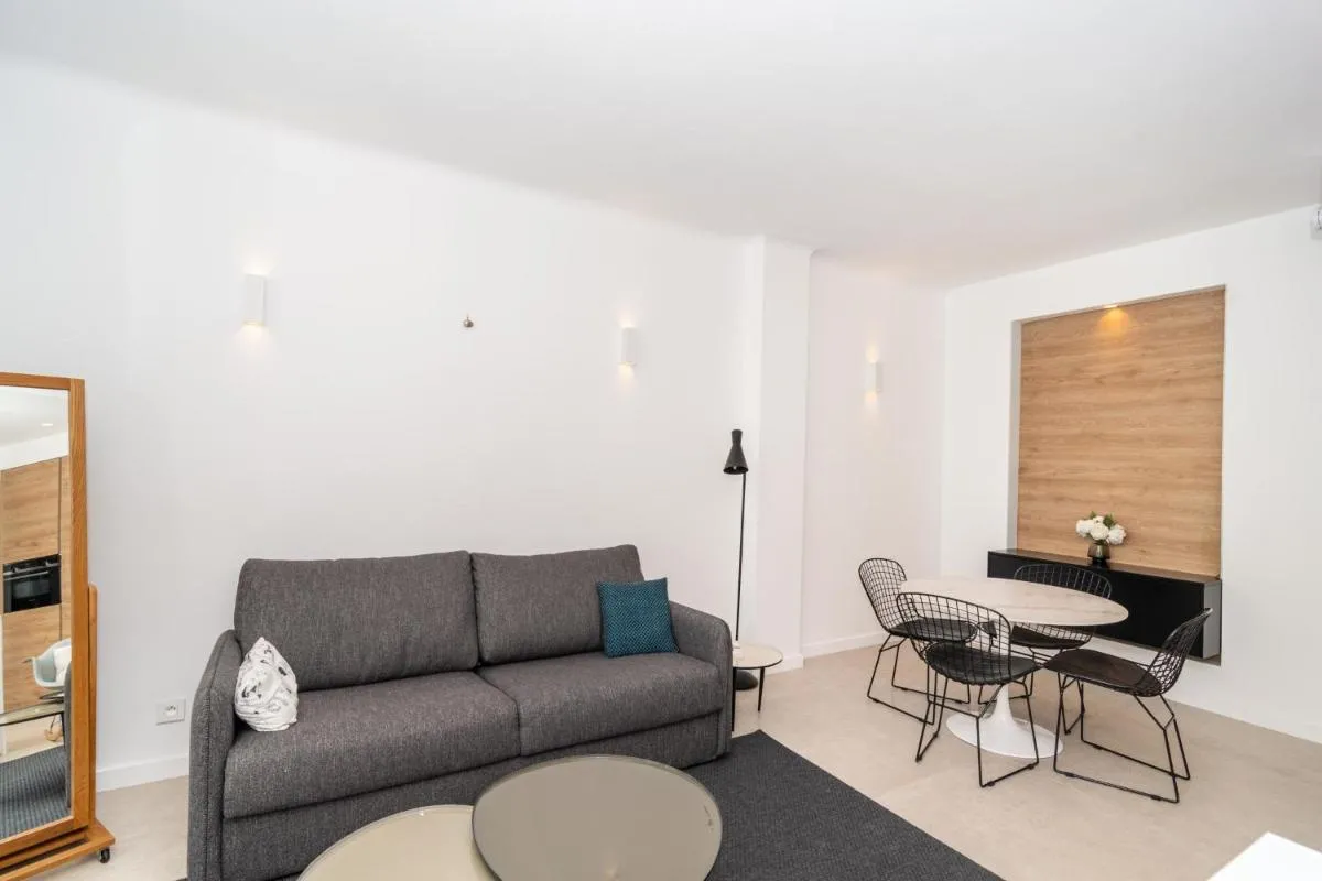 Image 4 of Cannes Center La Croisette Splendid 2 BR in premium residence gardens and balcony by Olam Properties