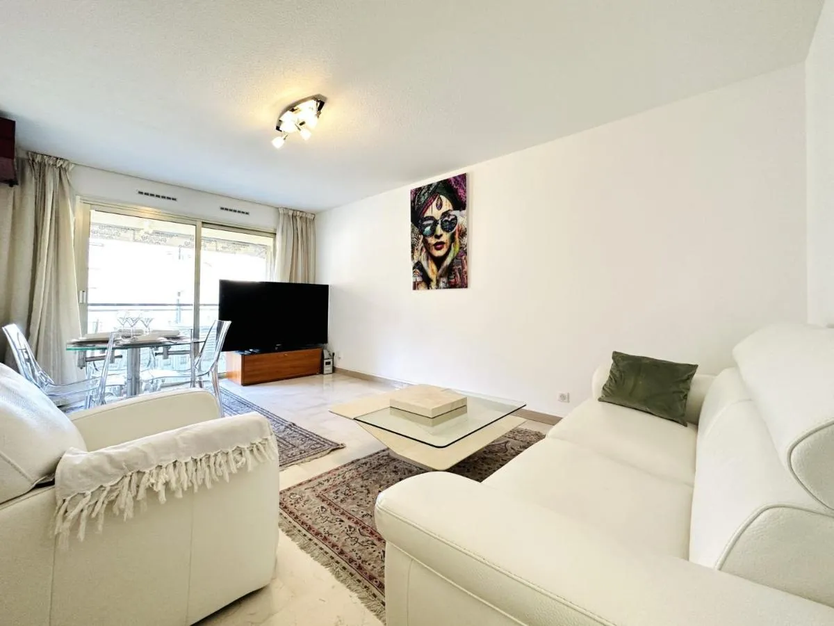 Image 4 of Cannes Center – Appartement 2 pièces avec terrasse