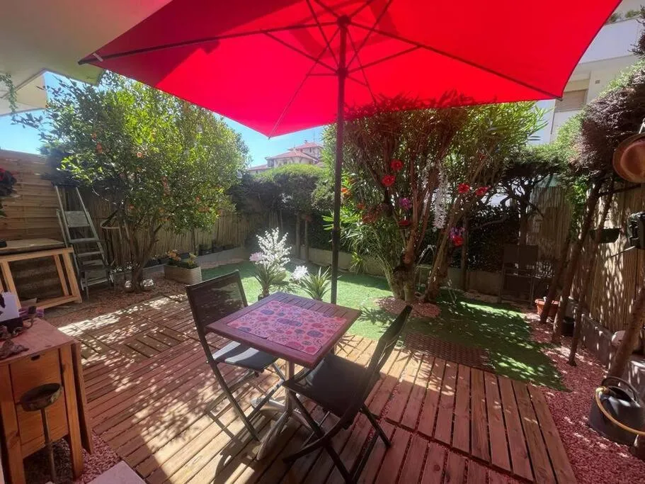 Image 5 of Cannes Cosy Oasis