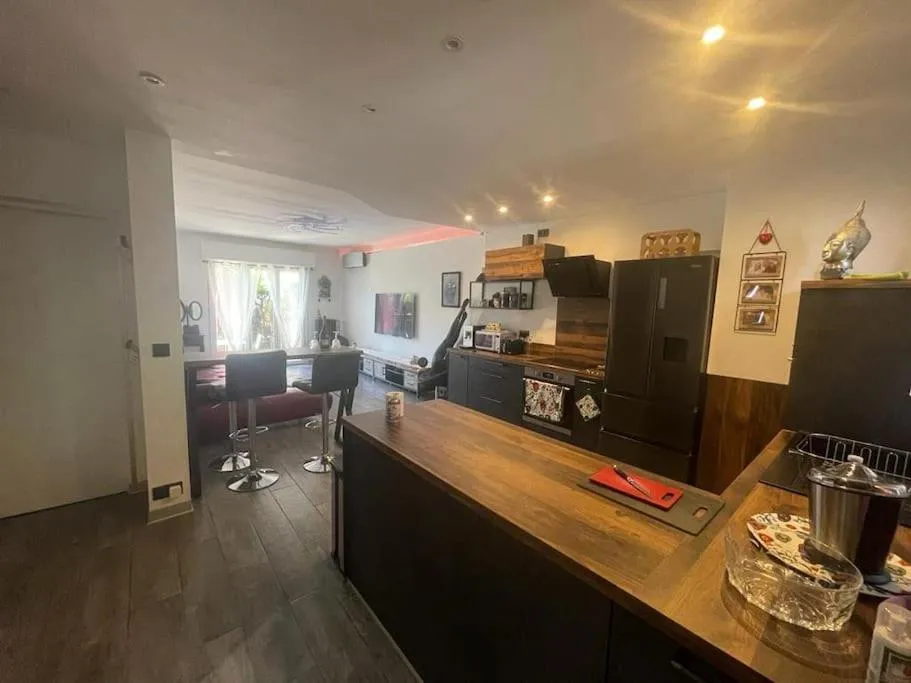 Image 6 of Cannes Cosy Oasis