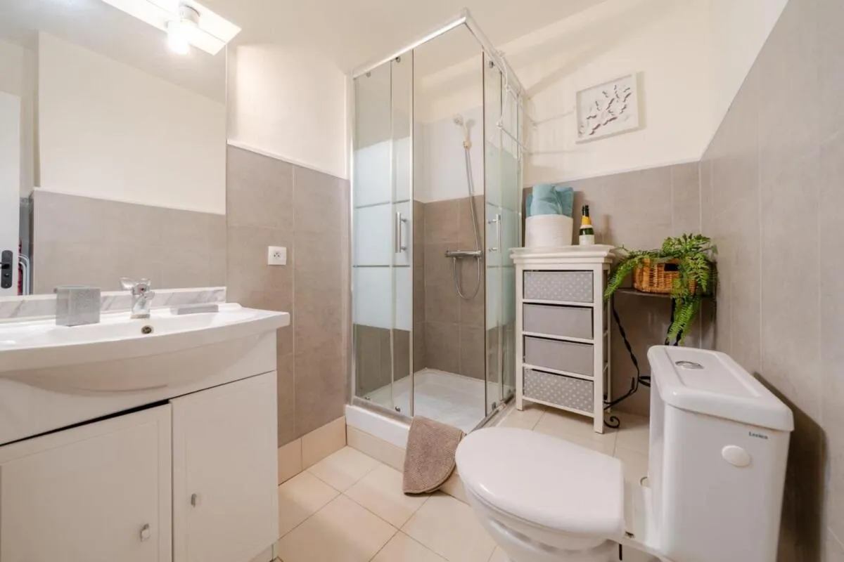 Image 4 of Cannes Croisette Studio 3 pers Cosy CLIM WIFI PKG