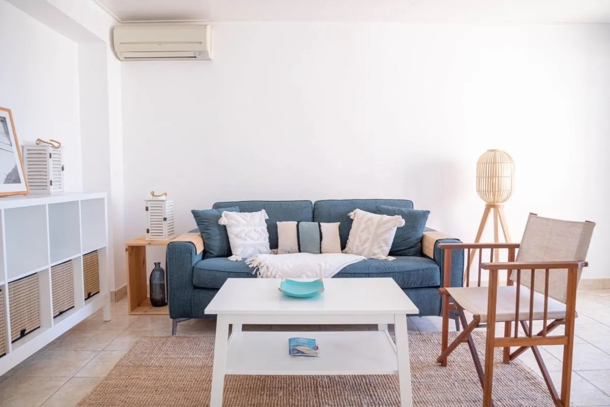 Image 1 of Cannes Elegance – Balcony & Quiet Near Shops