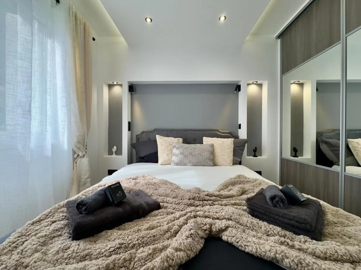 Image 5 of Cannes Évasion by SCLS Locations